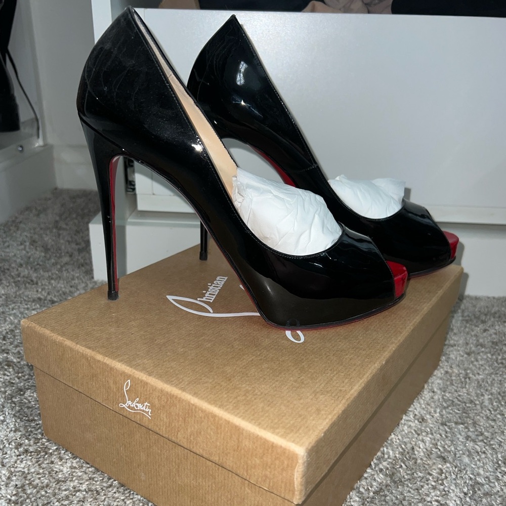 Christian Louboutin New Very Prive 120 Patent black heels
